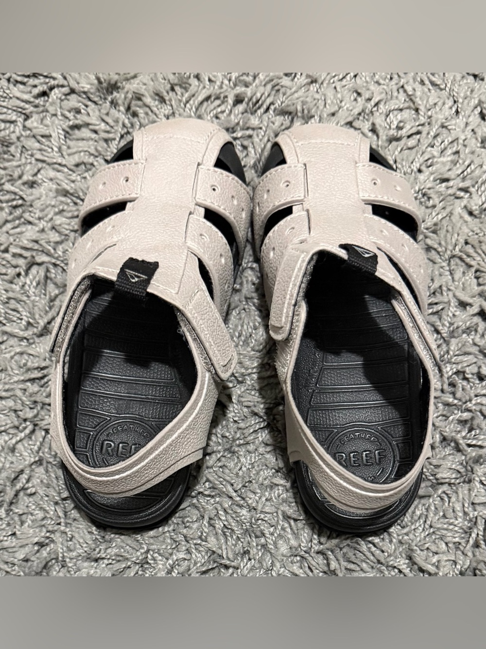 Reef- **Never Worn** Kids Beige and Black Sport Fisherman Sandals